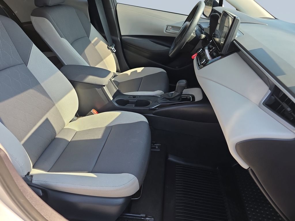 Used 2026 Classic Silver Metallic Toyota LE image 32