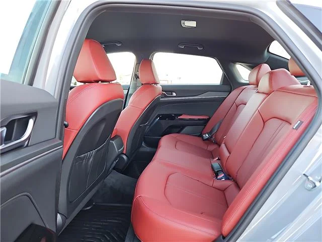 New 2026 Wolf Gray KIA GT-Line Front-Wheel Drive image 9