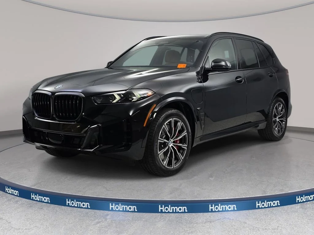 2026 BMW X5 xDrive50e's photo