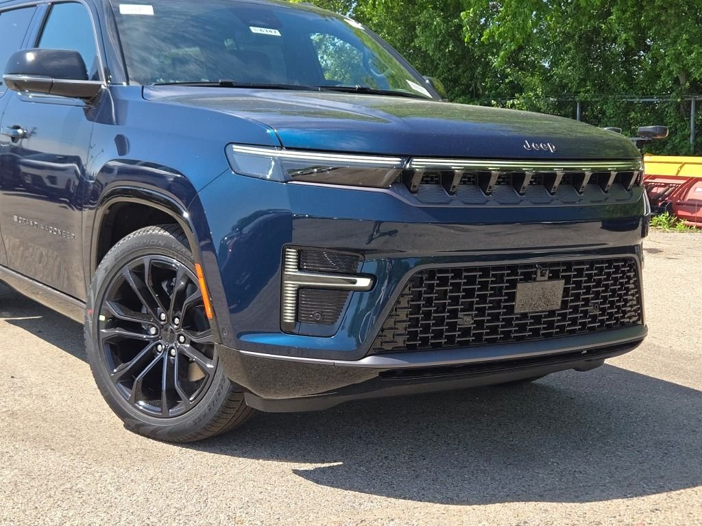 New 2026 Fathom Blue Pearl-Coat Exterior Paint (Late Availability) Jeep Summit Reserve image 2
