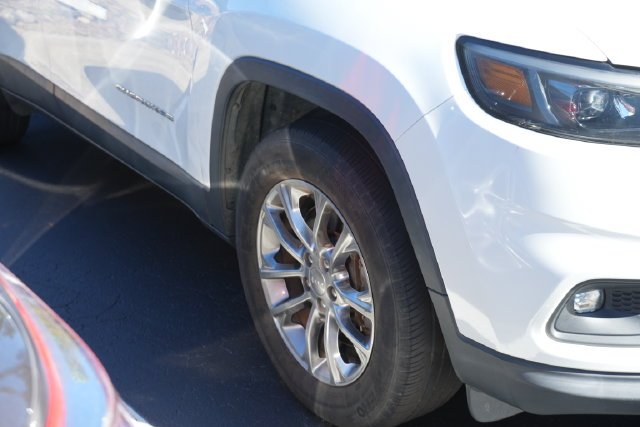 Used 2019 Jeep Cherokee Latitude Plus with VIN 1C4PJMLB1KD150999 for sale in Spartanburg, SC