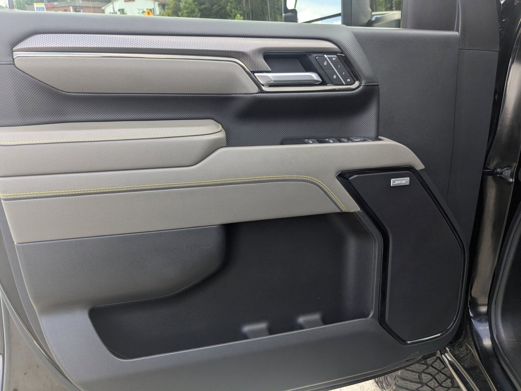 Used 2025 Black Chevrolet ZR2 image 11