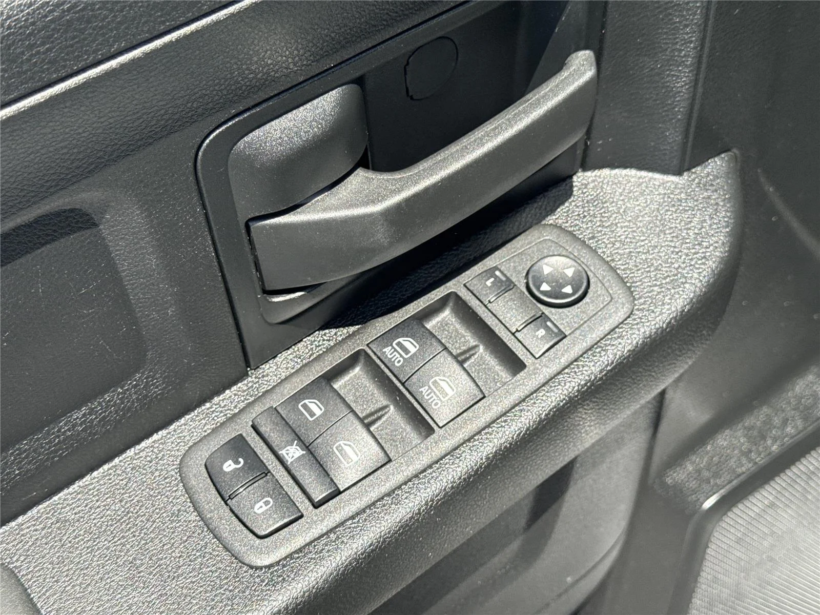 Used 2022 Billet Silver Metallic Clearcoat Ram Tradesman image 18