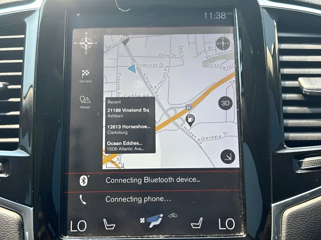 Used 2019 White Volvo T6 Inscription image 12