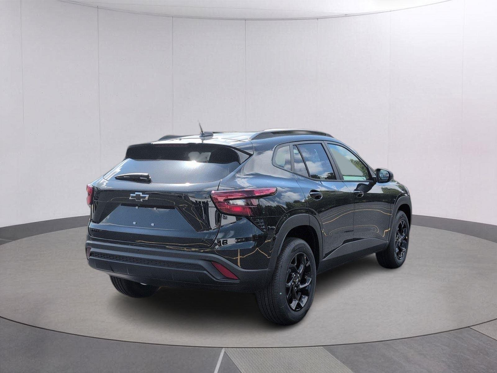 2026 Chevrolet Trax LT - Photo 6