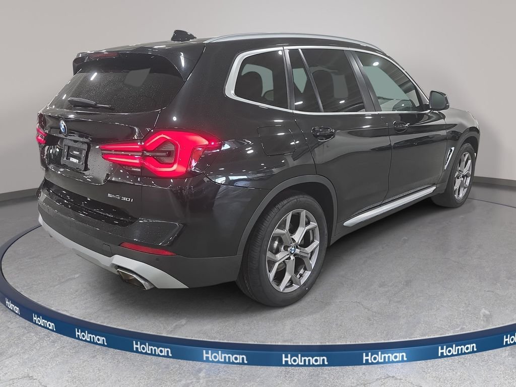 Used 2023 Black Sapphire Metallic BMW sDrive30i image 6