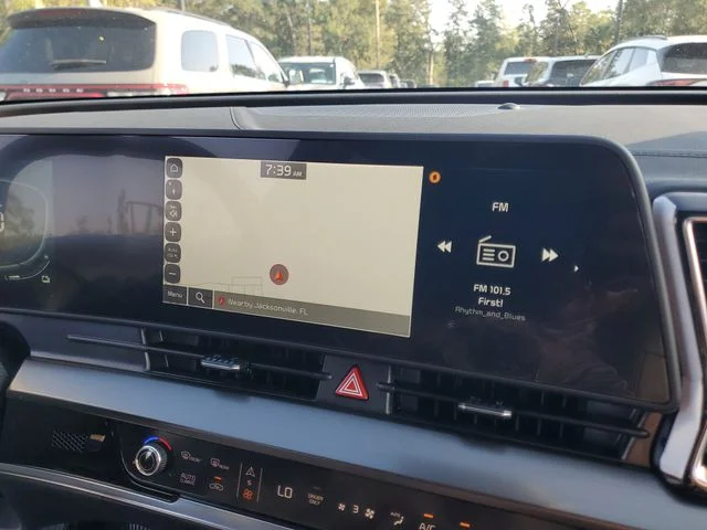 New 2025 Gravity Gray Kia EX image 16