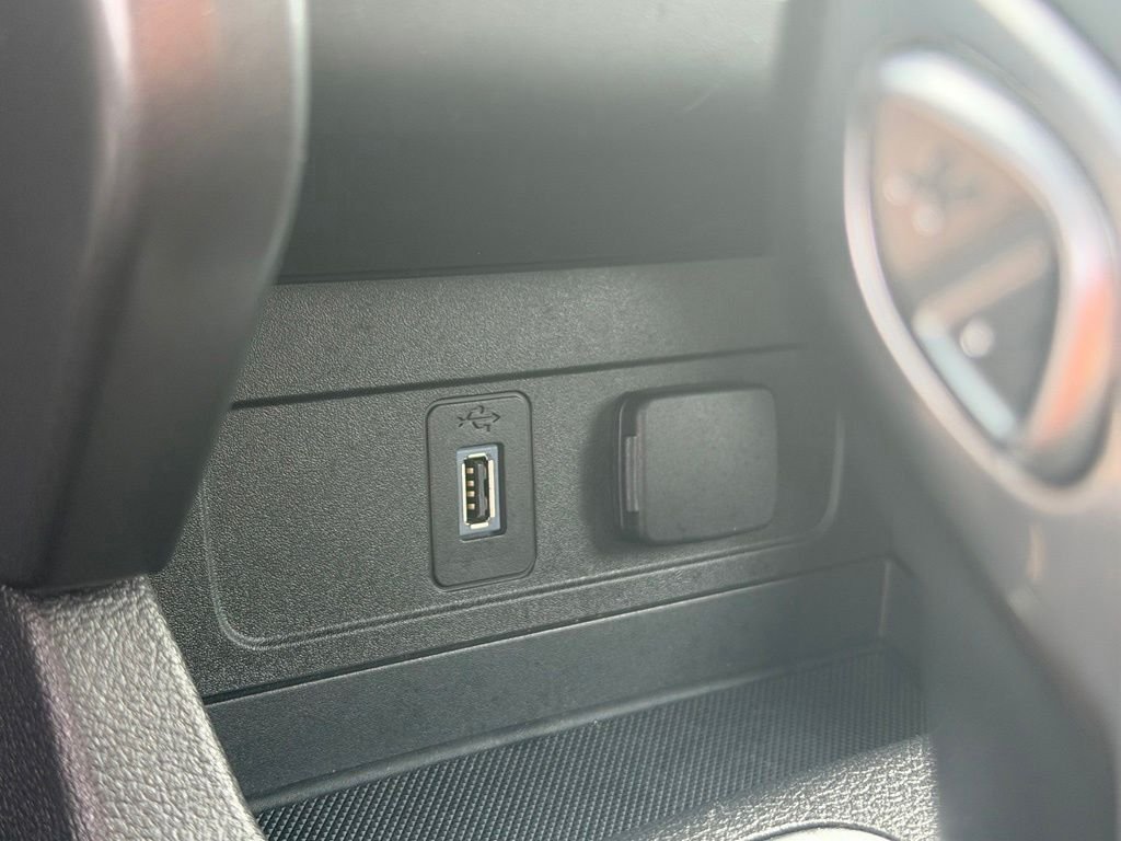 Certified Used 2019 Sea Green Ford SEL image 25