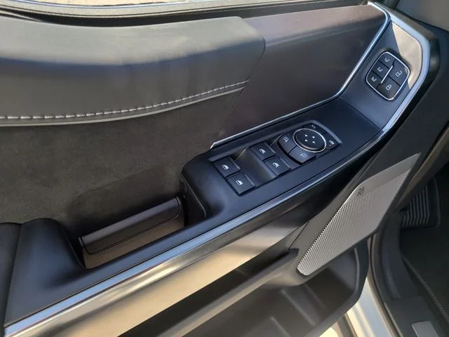 New 2026 White Metallic Ford Platinum image 17