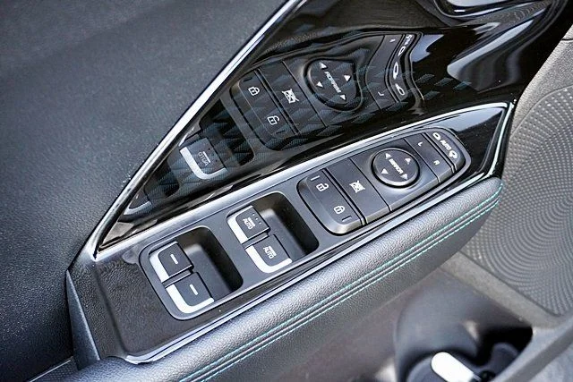 Used 2022 Gray Kia EX Premium image 24