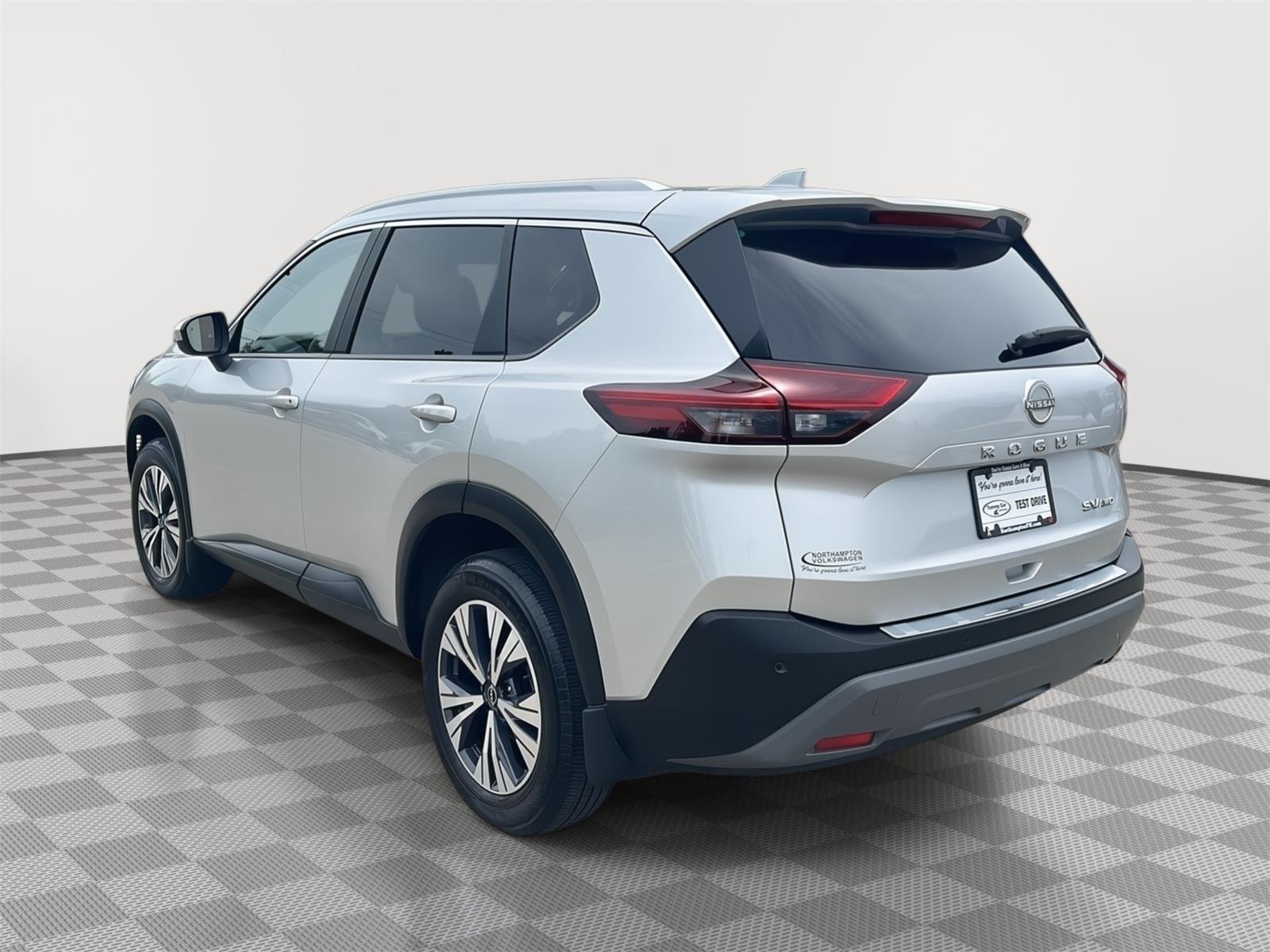 Used 2023 Brilliant Silver Metallic Nissan SV image 7