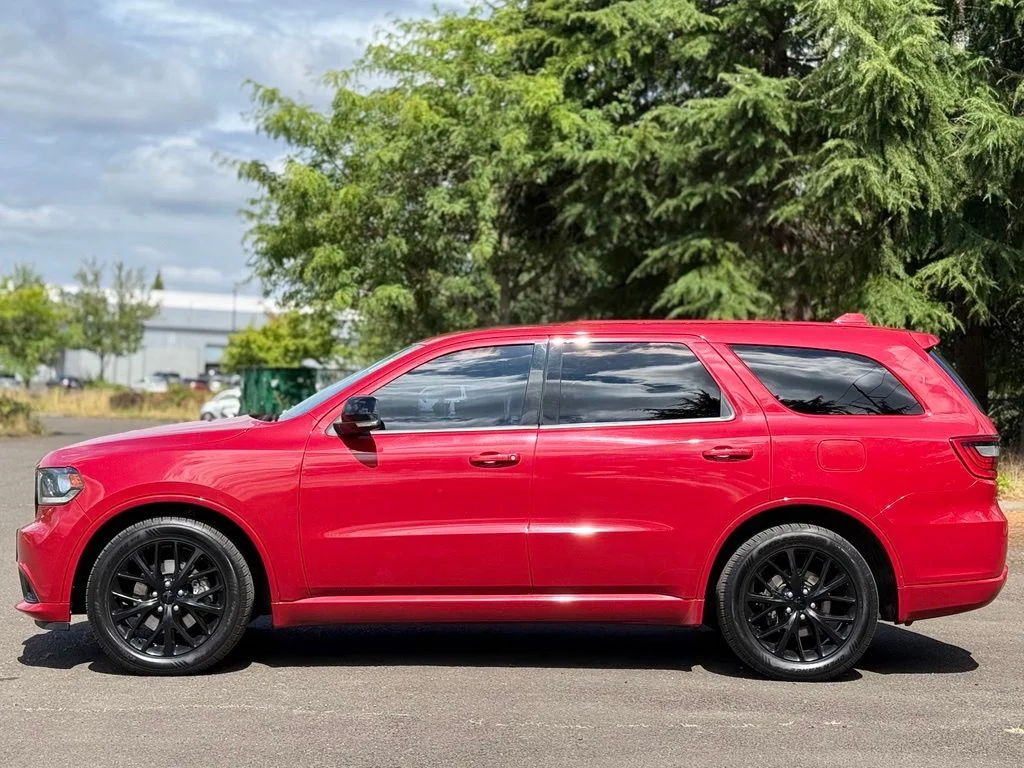 Used 2016 Red Dodge R/T image 2