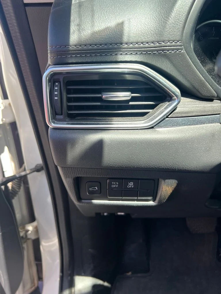 Used 2019 White Mazda Grand Touring Reserve image 28