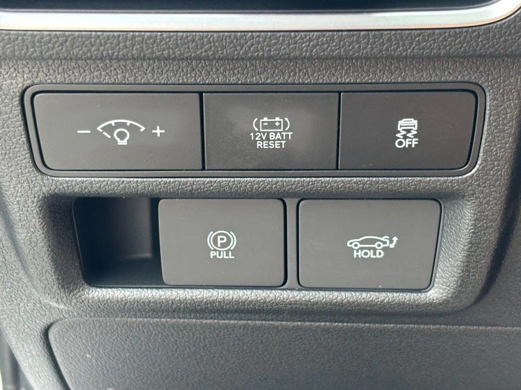2025 Hyundai Sonata Hybrid Limited - Photo 11
