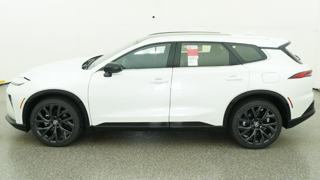 New 2026 Oxygen White Toyota Limited image 22