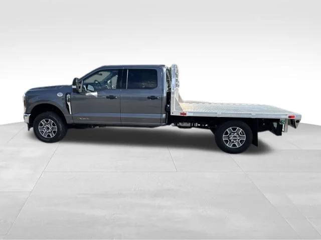 Used 2025 Gray Ford XLT image 9