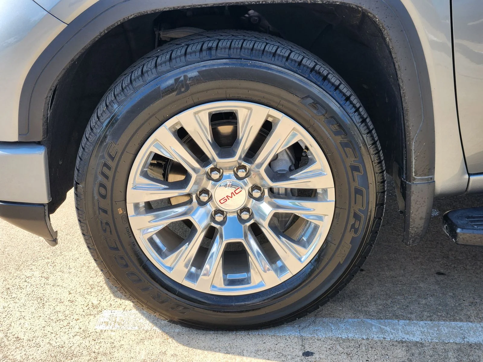 Used 2024 Silver GMC Denali image 9