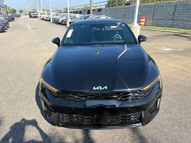 Used 2025 Aurora Black Kia GT-Line image 9