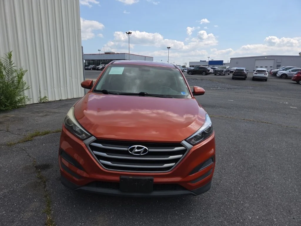 Used 2017 Orange Hyundai SE image 2