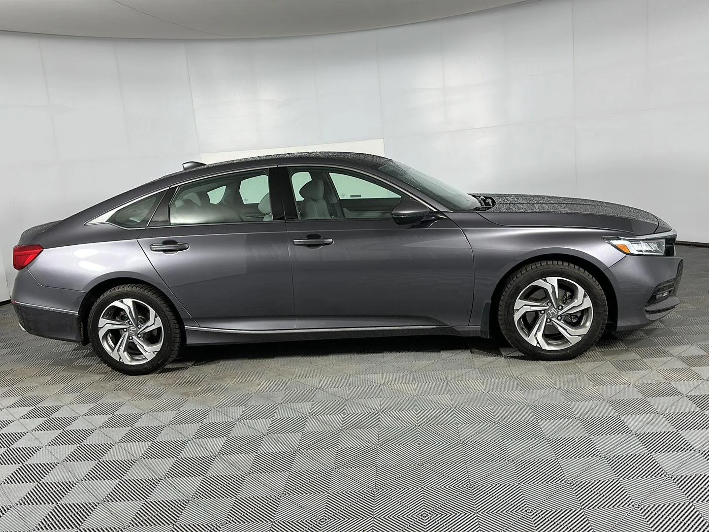 Used 2020 Modern Steel Metallic Honda EX-L image 8