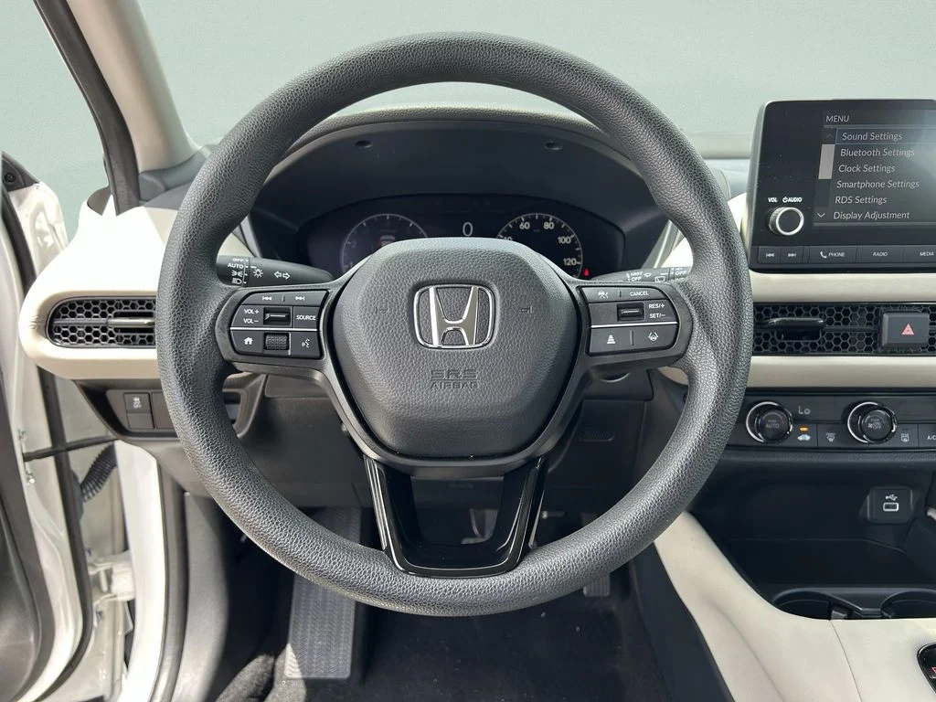 Used 2025 White Honda LX image 31