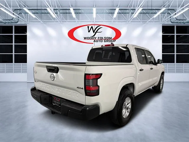 Used 2026 White Nissan S image 6
