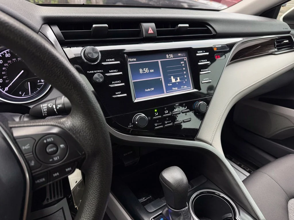 Used 2019 Super White Toyota LE image 27