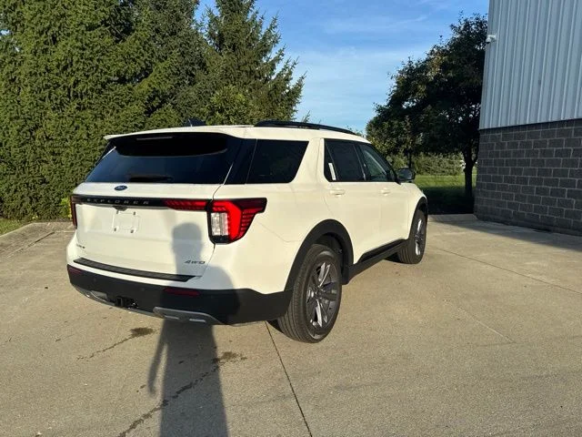 New 2026 Star White Metallic Tri-Coat Ford Active image 36