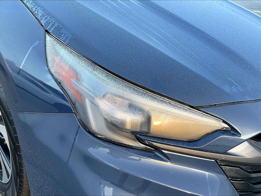 Used 2025 Cosmic Blue Pearl Subaru Premium image 32