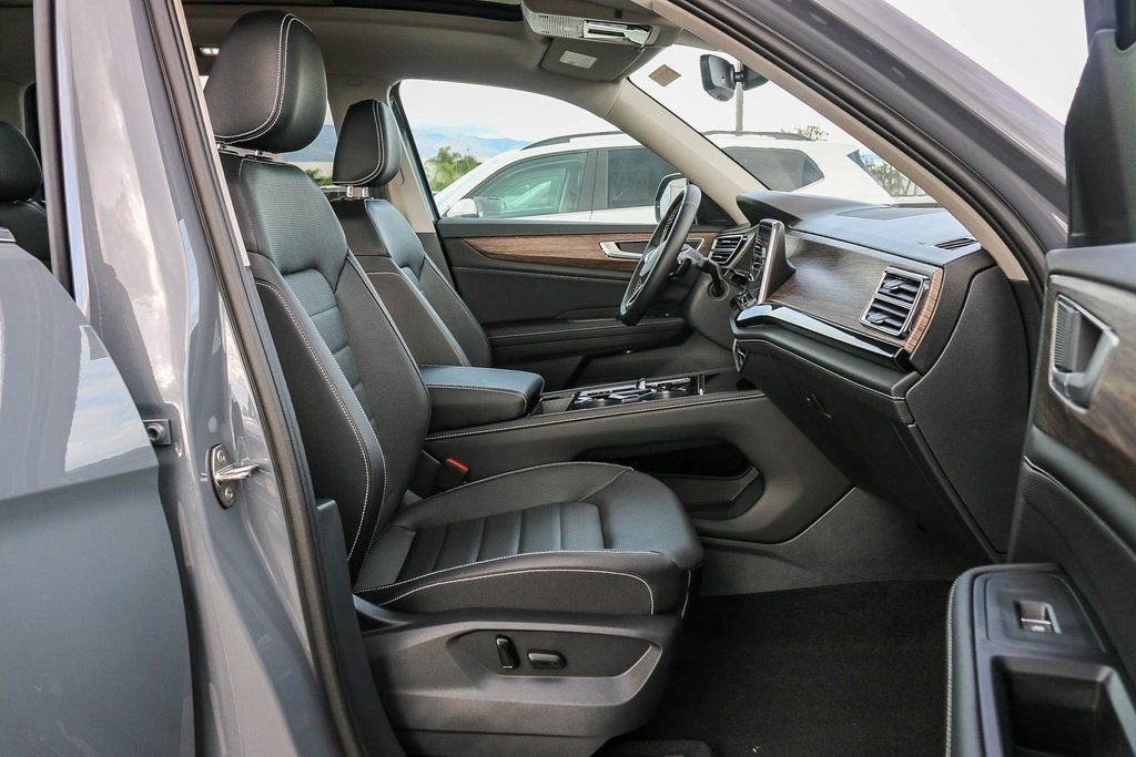 2026 Volkswagen Atlas SEL - Photo 18