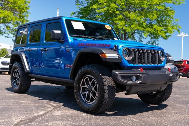 Used 2024 Blue Pearl Jeep Rubicon image 9