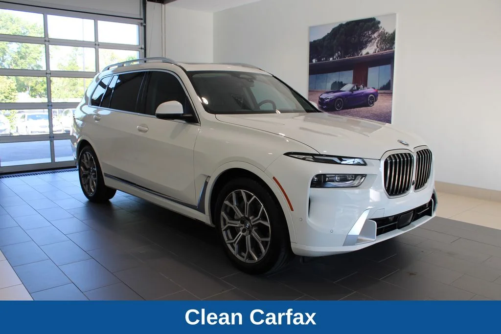 Used 2023 White BMW xDrive40i image 2
