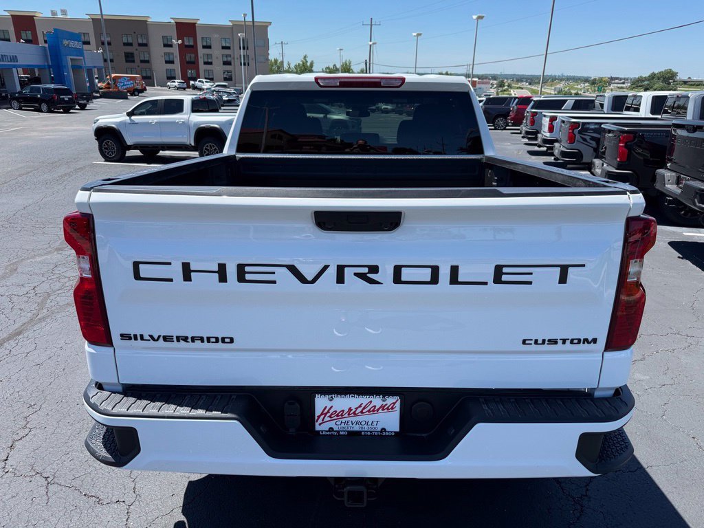 New 2026 Summit White Chevrolet Custom image 10