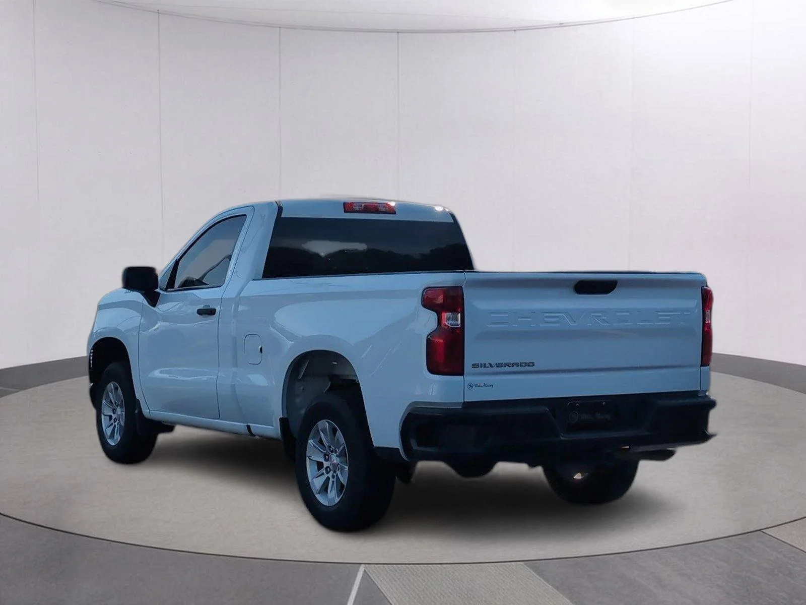 Used 2025 Summit White Chevrolet WT image 3