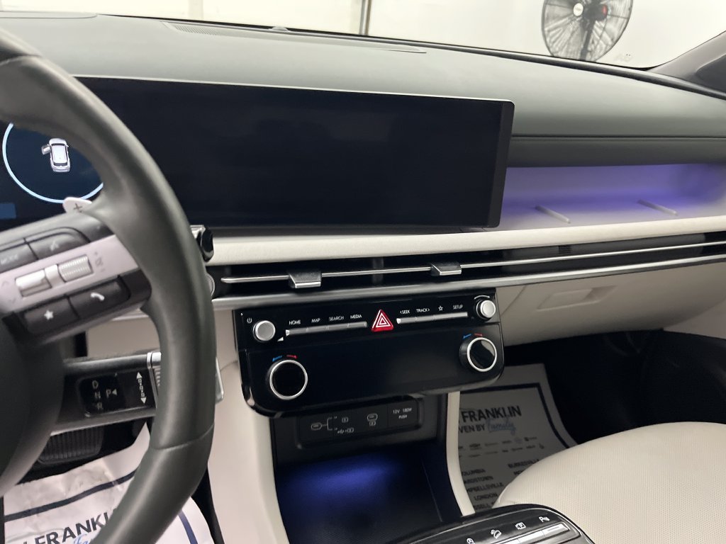 Used 2026 Black Hyundai Limited image 19