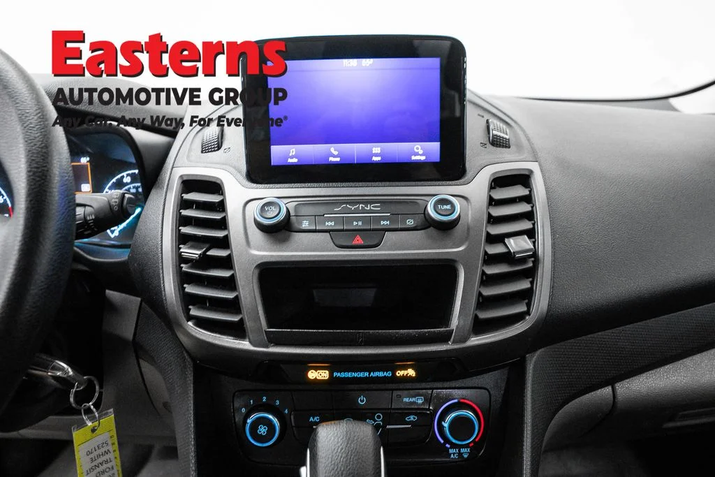 Used 2022 White Ford XLT image 11