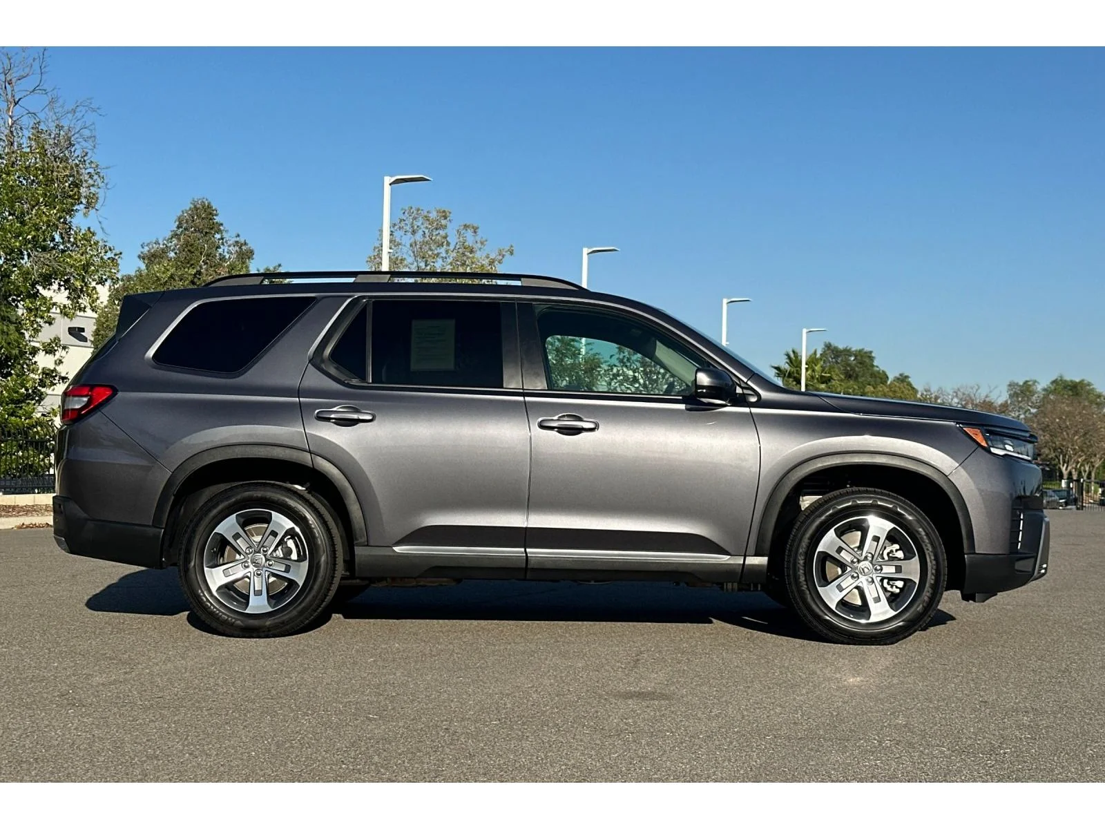 Used 2026 Modern Steel Metallic Honda EX-L image 7