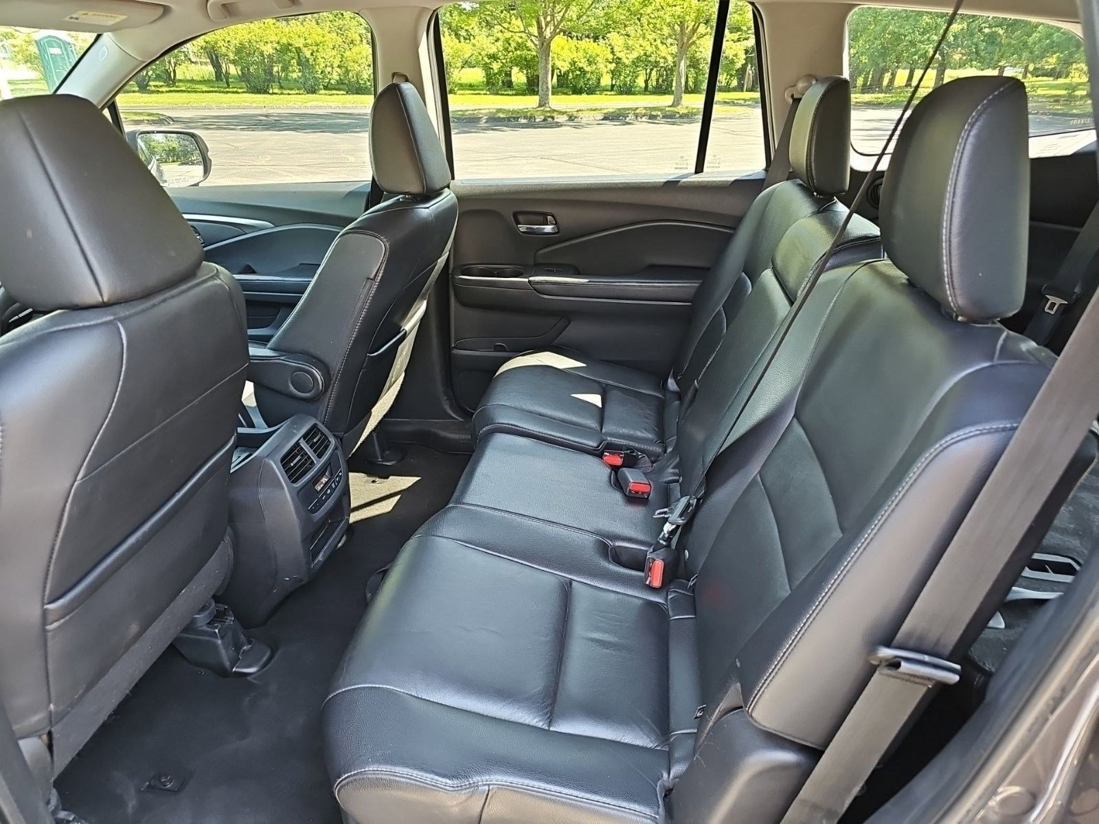 Used 2018 Gray Honda EX-L image 16