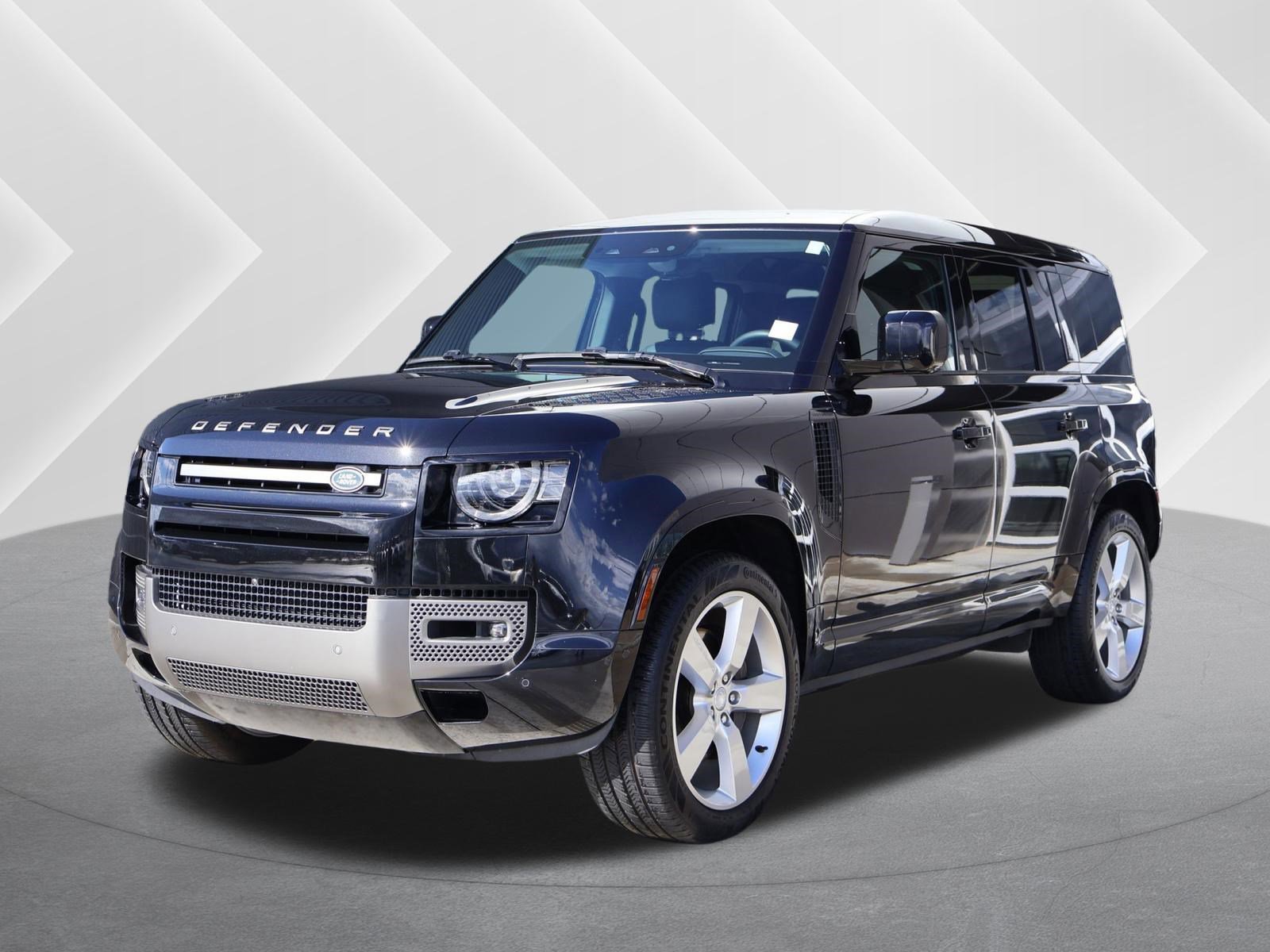 2025 Land Rover Defender 110 X-Dynamic SE P500's photo