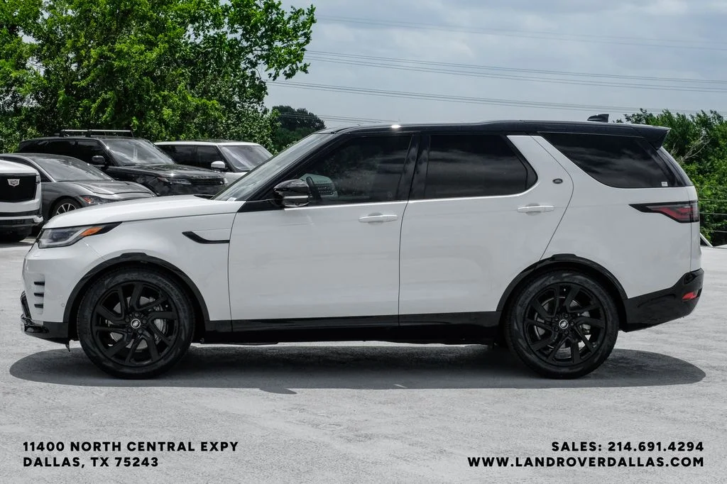 Used 2025 White Land Rover Dynamic SE image 8