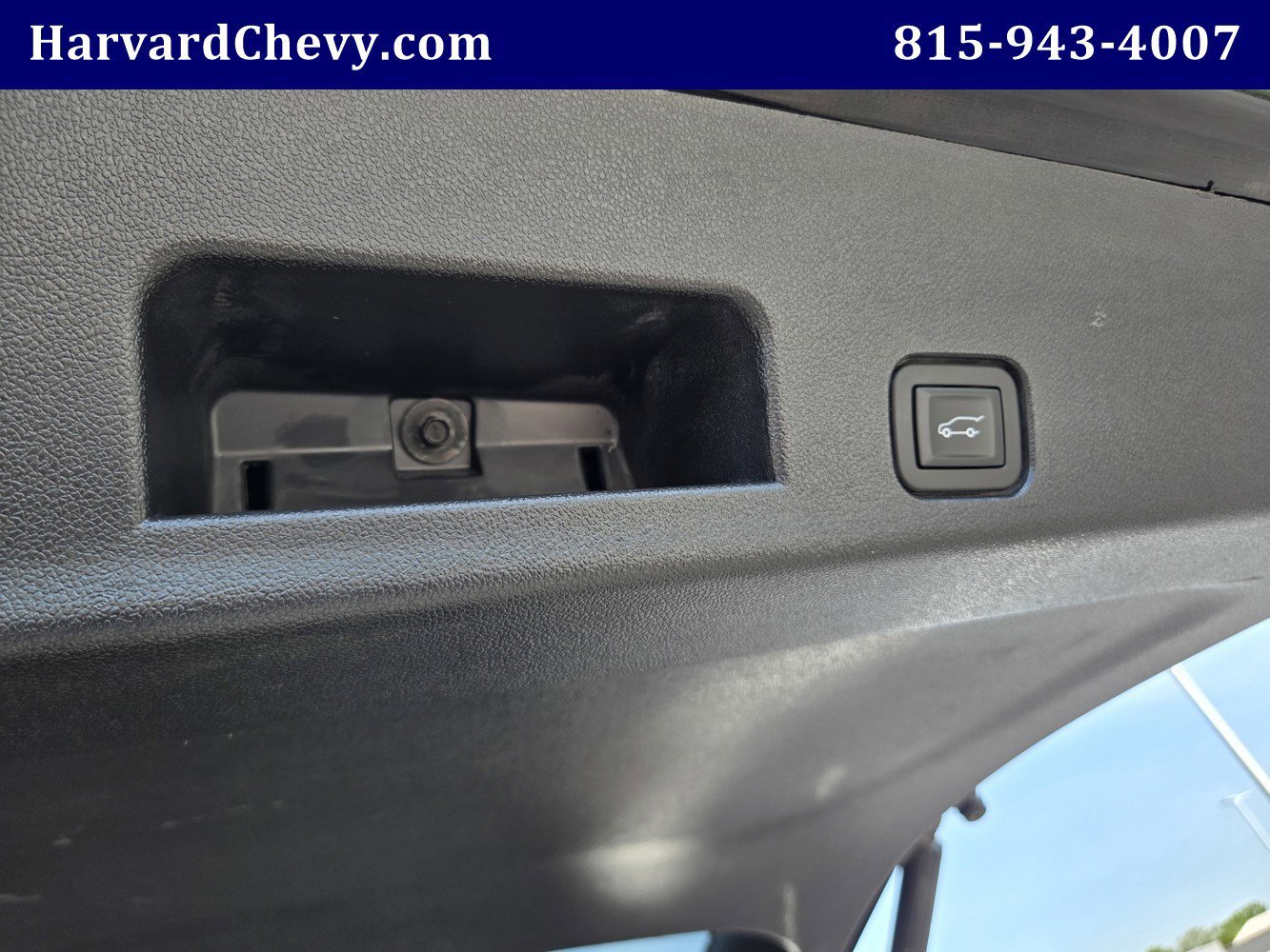 2025 Chevrolet Traverse LT - Photo 32
