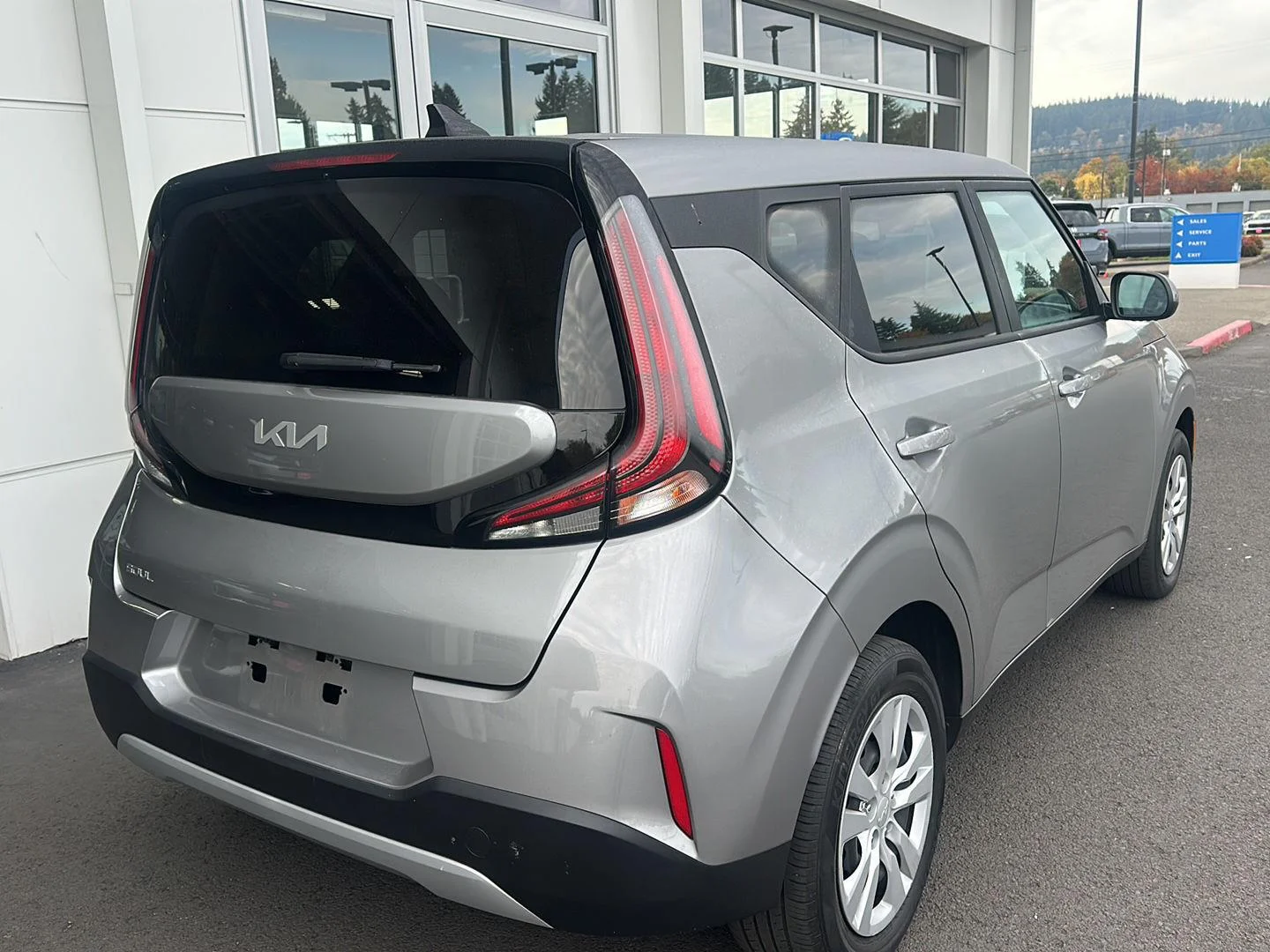 Used 2023 Steel Gray Kia LX image 4
