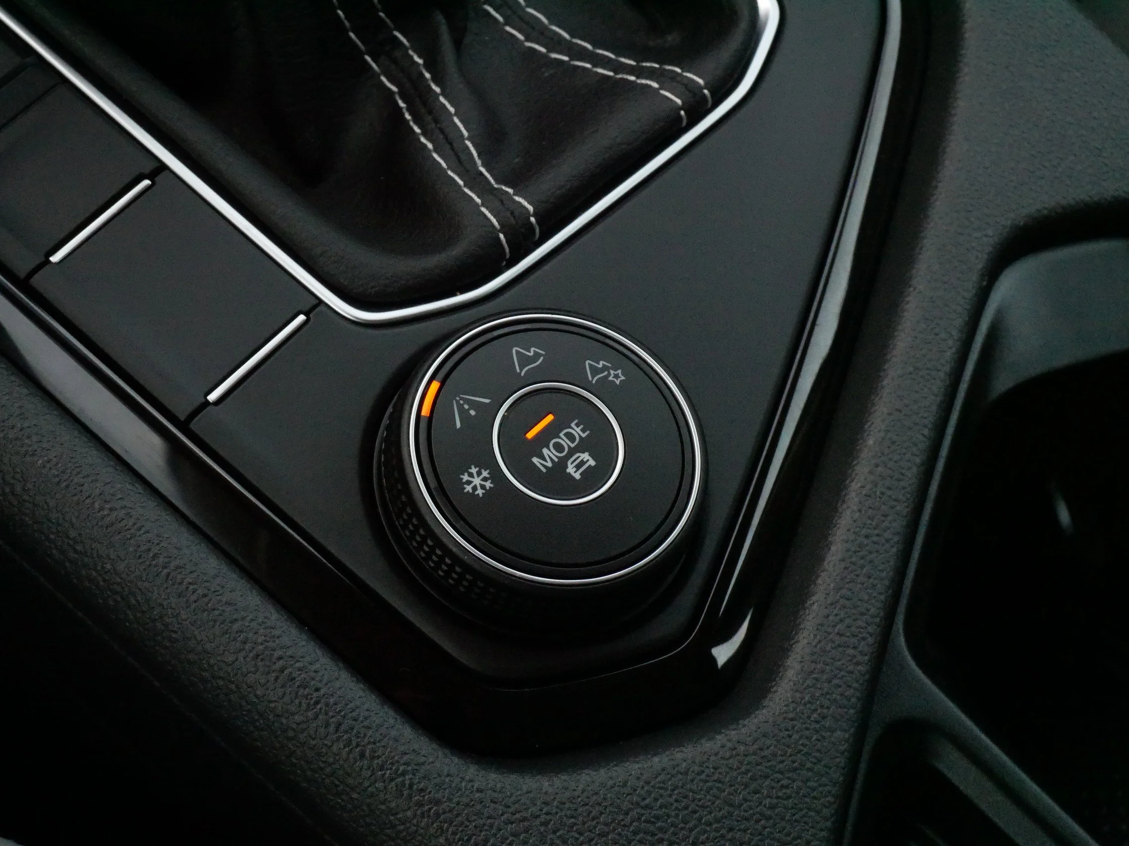 Certified Used 2024 Deep Black Pearl Volkswagen S image 26