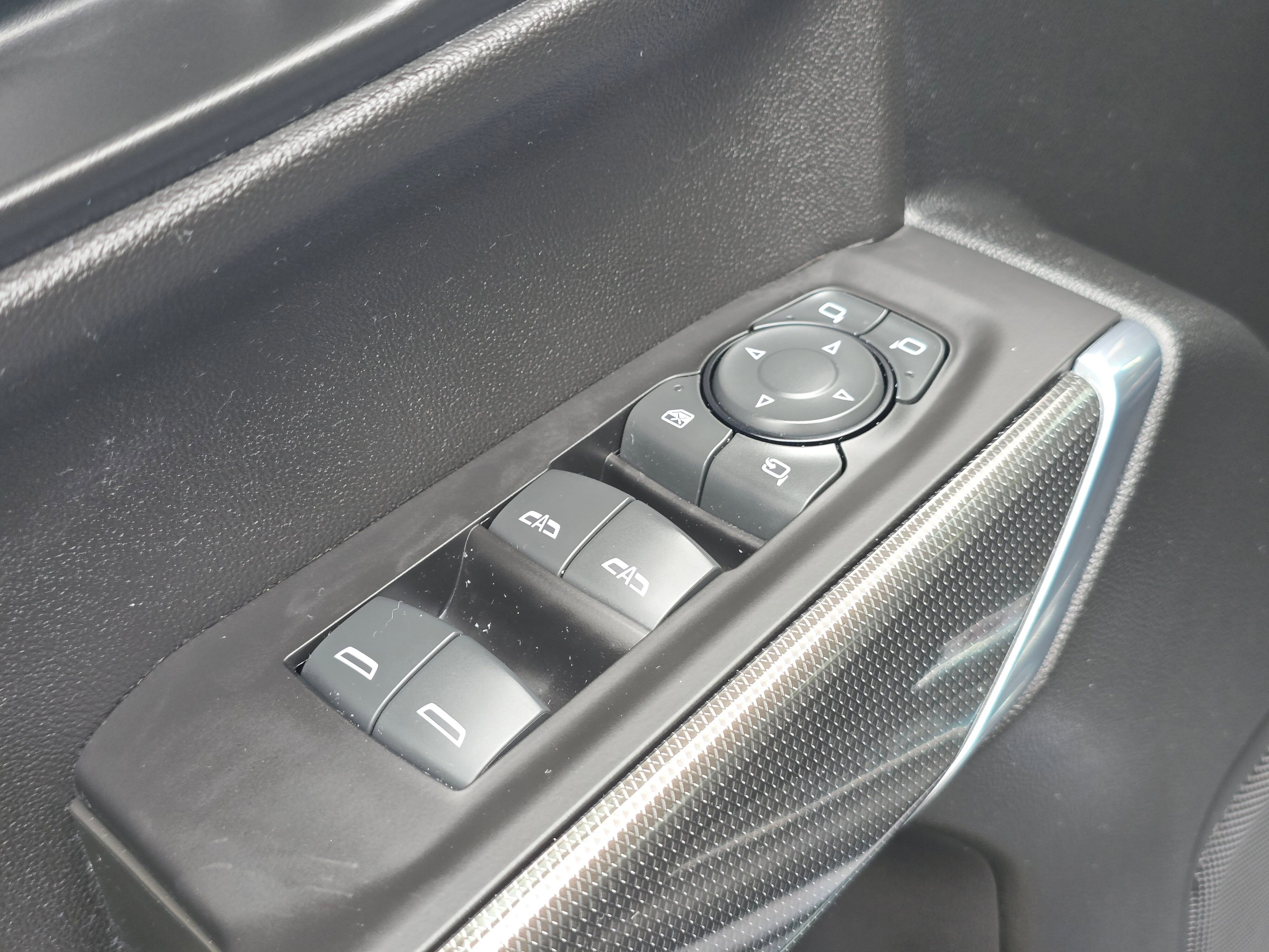 Used 2021 Dark Sky Metallic GMC AT4 image 23