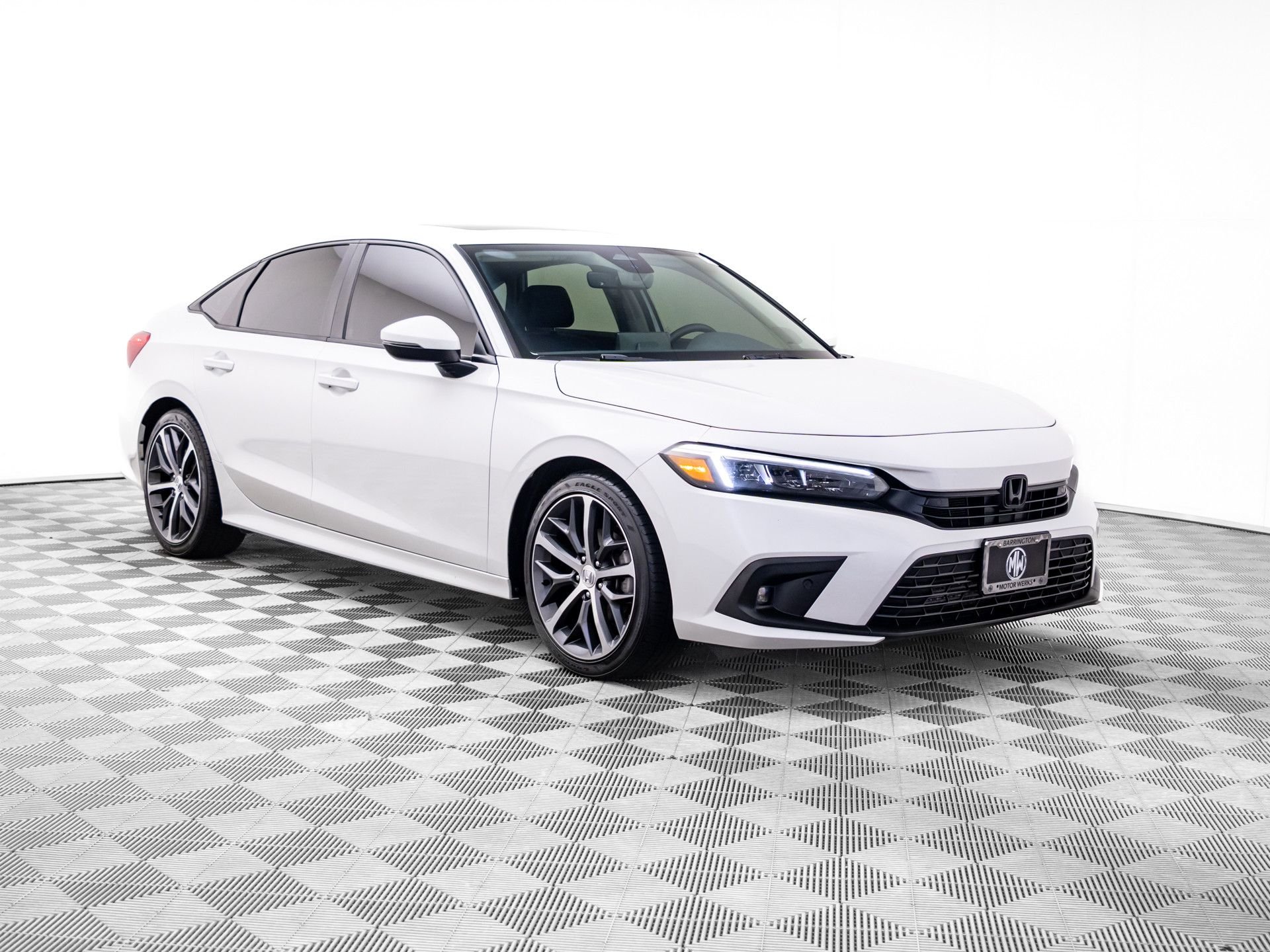 Used 2024 White Honda Touring image 8