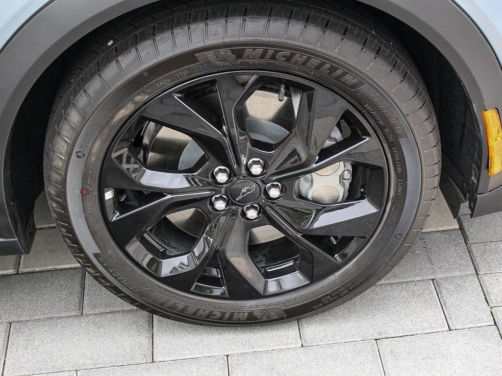 New 2024 Glacier Gray Metallic Tri-Coat Ford Select image 12