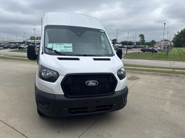New 2027 White Ford Base image 12