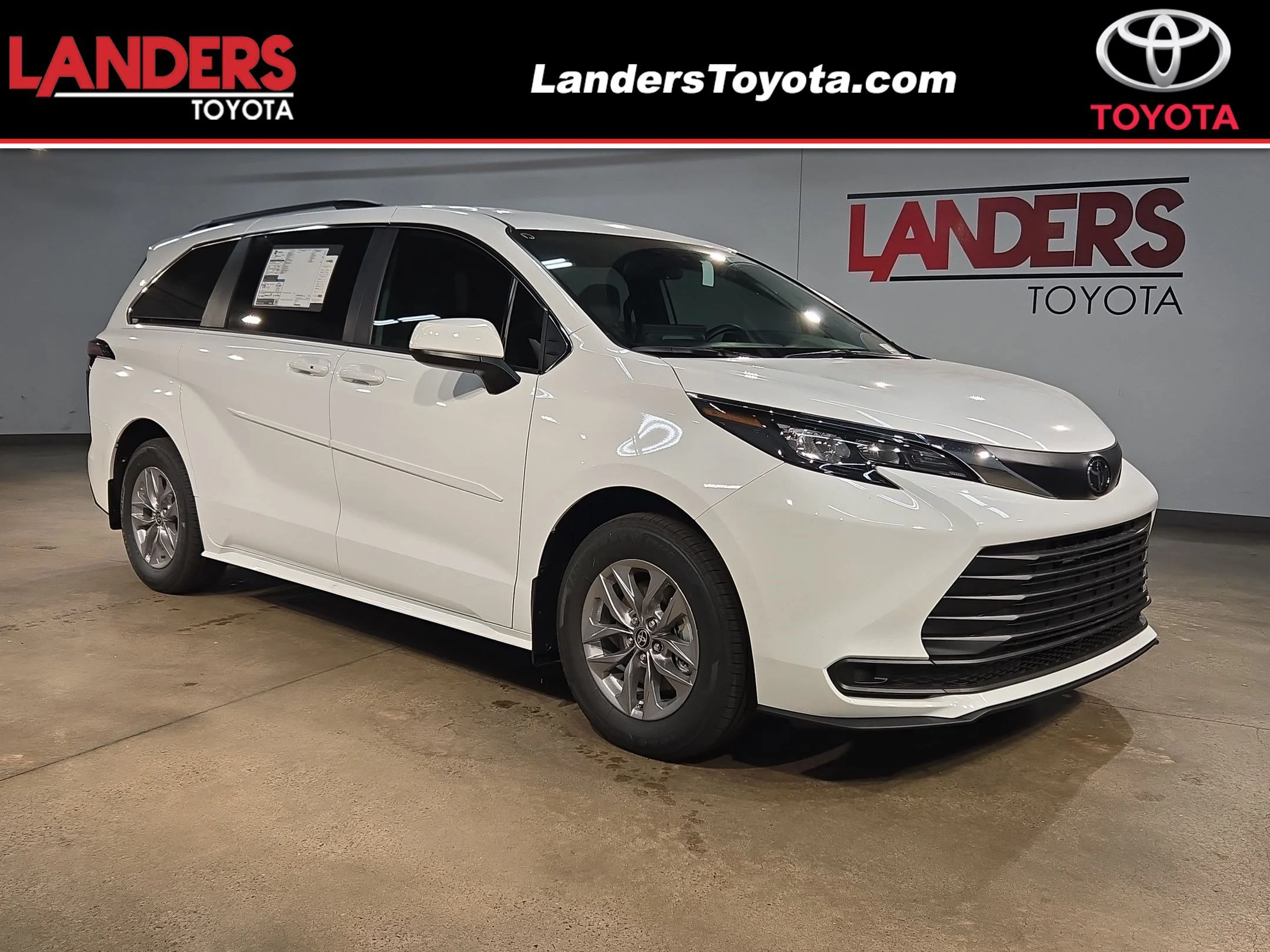 2026 Toyota Sienna LE