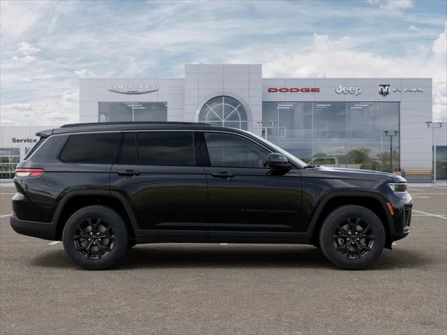 New 2026 Diamond Black Crystal Pearl-Coat Exterior Paint Jeep Laredo image 47