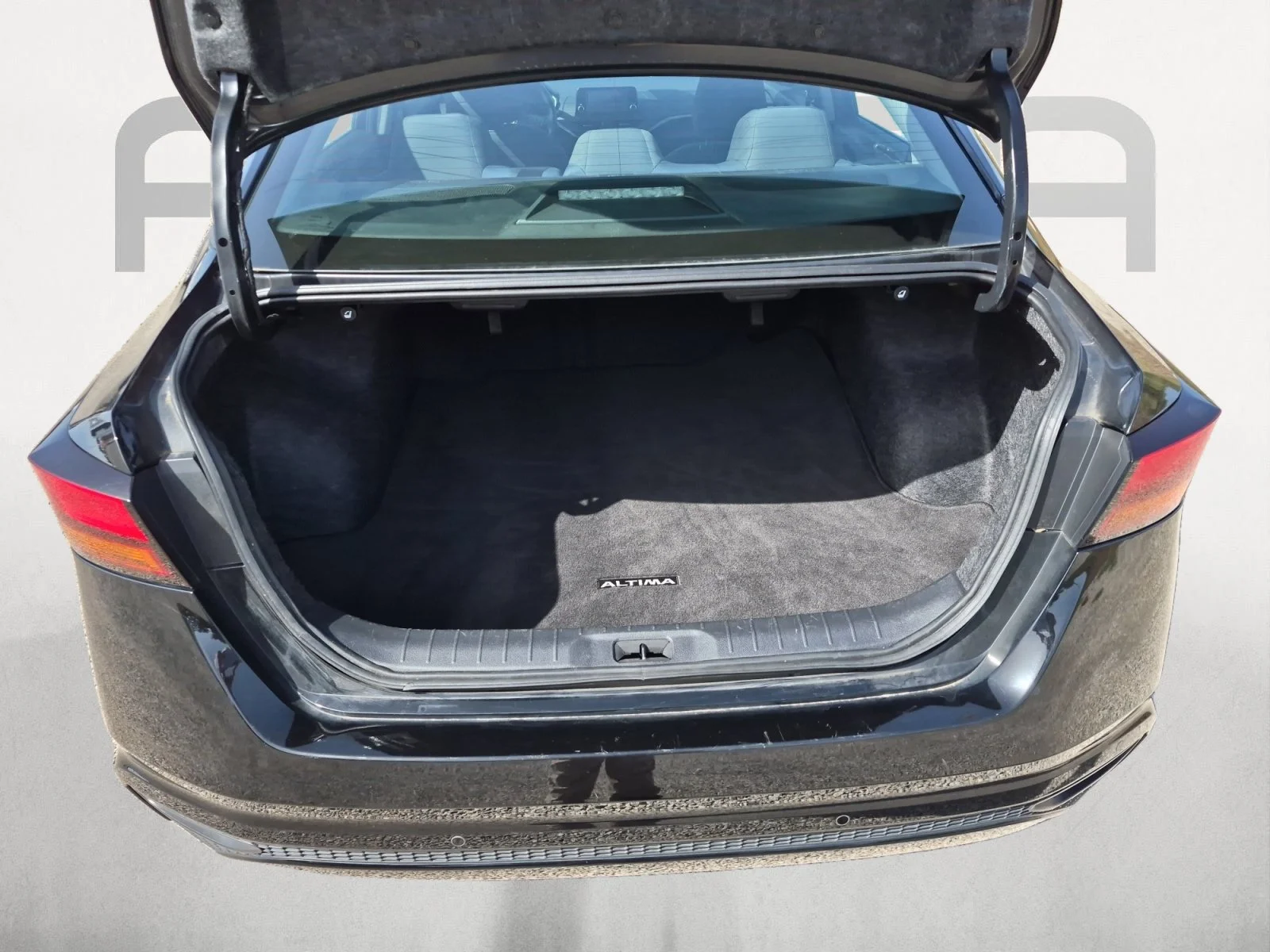 Used 2023 Super Black Nissan 2.5 S image 12
